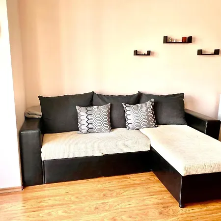 City Center Apartment *